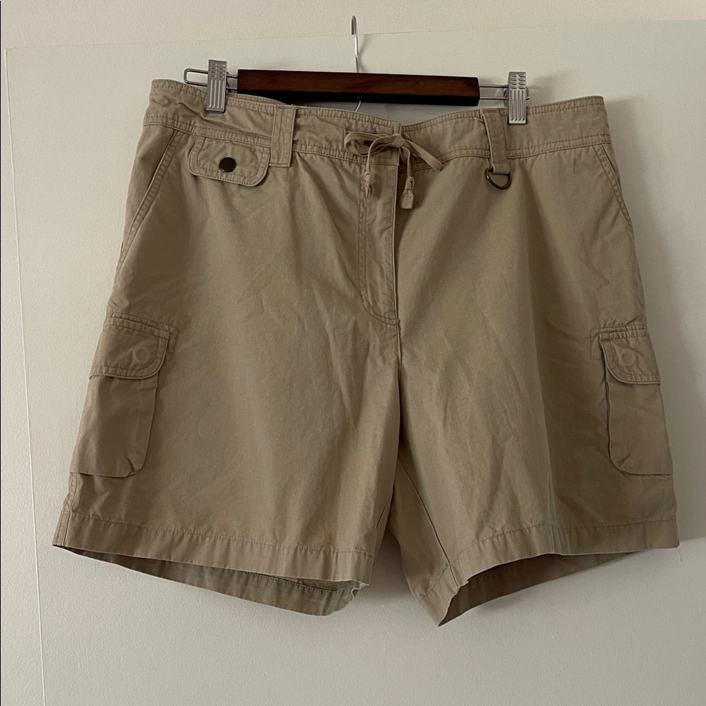 Jones New York Tan Cargo Shorts for Women